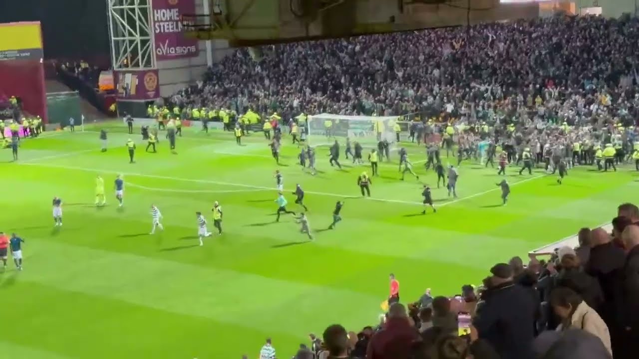 Celtic last minute VAR penalty winner | Absolute bedlam 