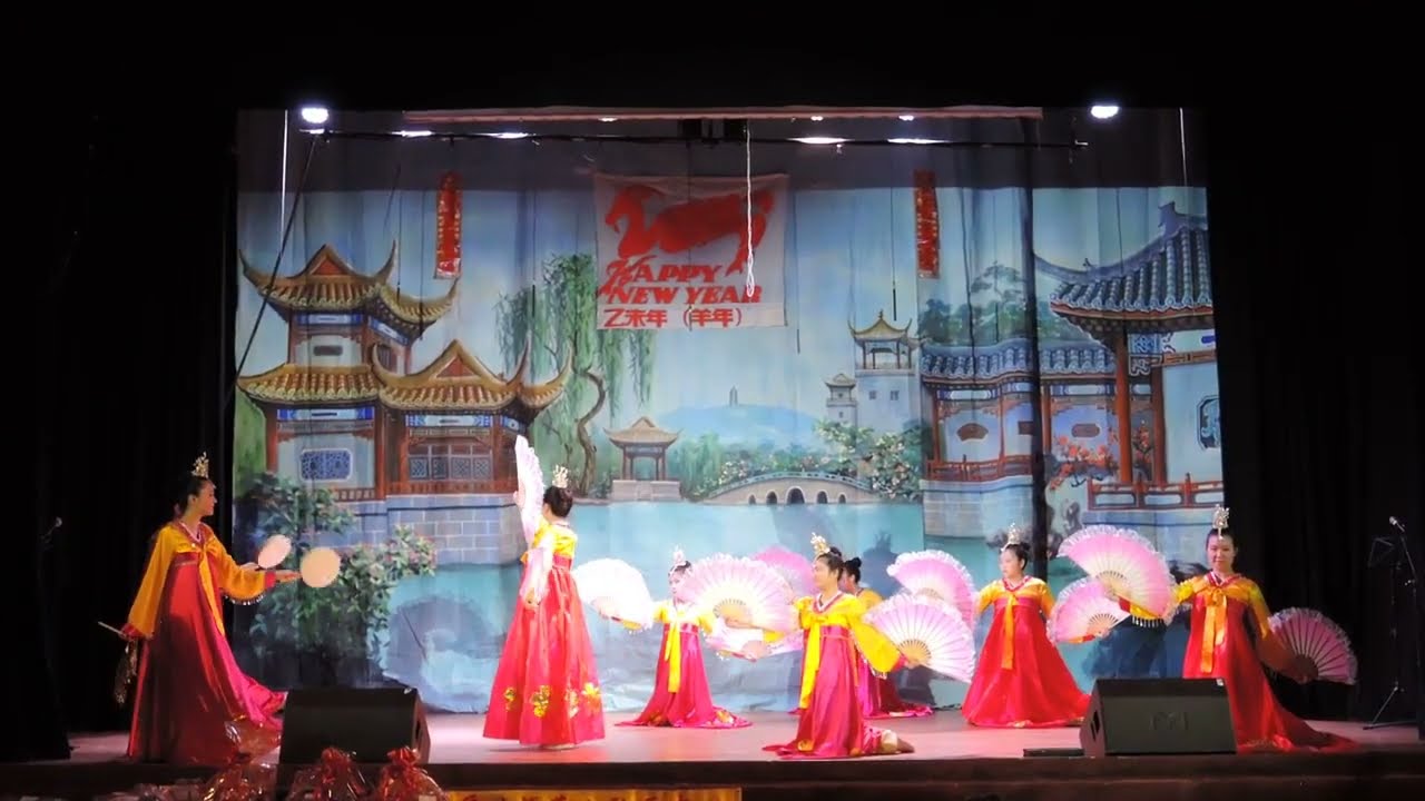 Hand Drum Dance (朝鲜手鼓舞) at Camden Town Hall 2015