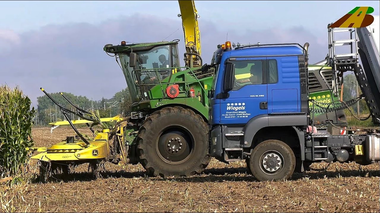 Großeinsatz Maishäckseln mit John Deere 9700 Traktor Fendt Claas Farmer Landwirtschaft 4.0 Maisernte