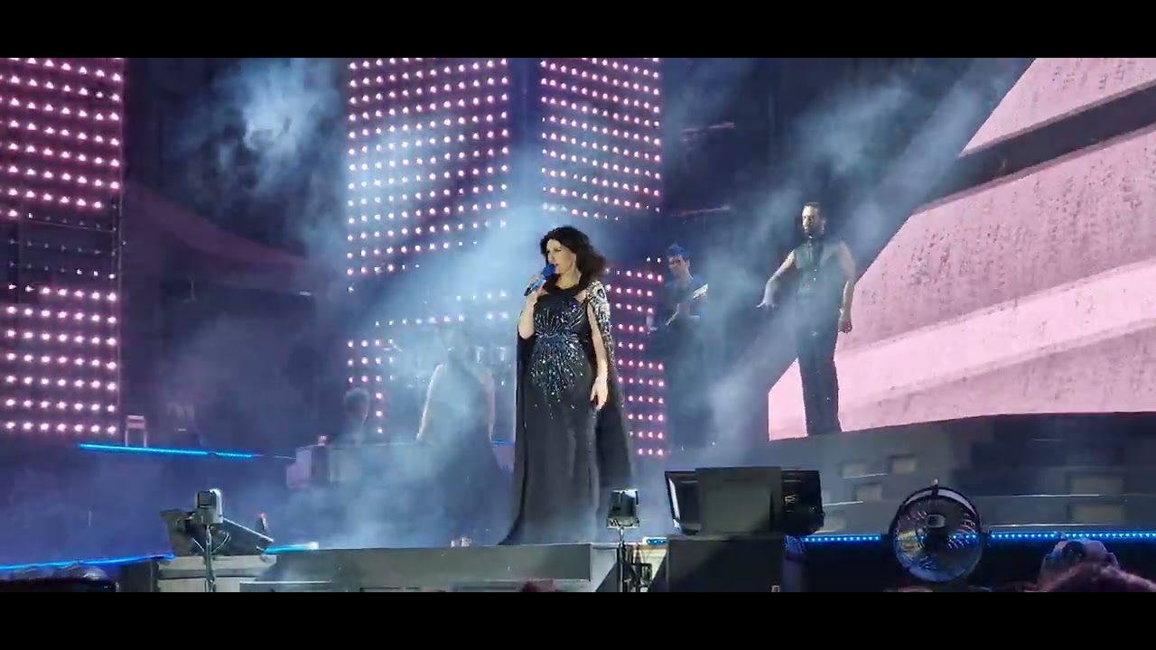 Laura Pausini Venezia Piazza San Marco 01.07.2023 - Un buon inizio