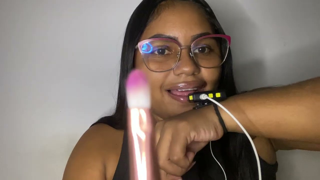 Pincéis na tela 😴💤 #asmr #relax #taping #asmrcaseirinho #tingles 