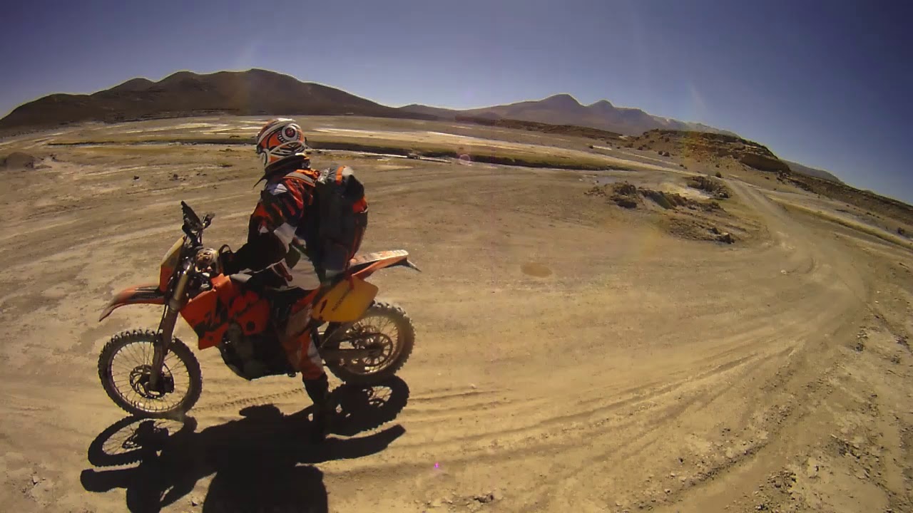 Sfida al vulcano Uturuncu. 5.780 metri in moto.