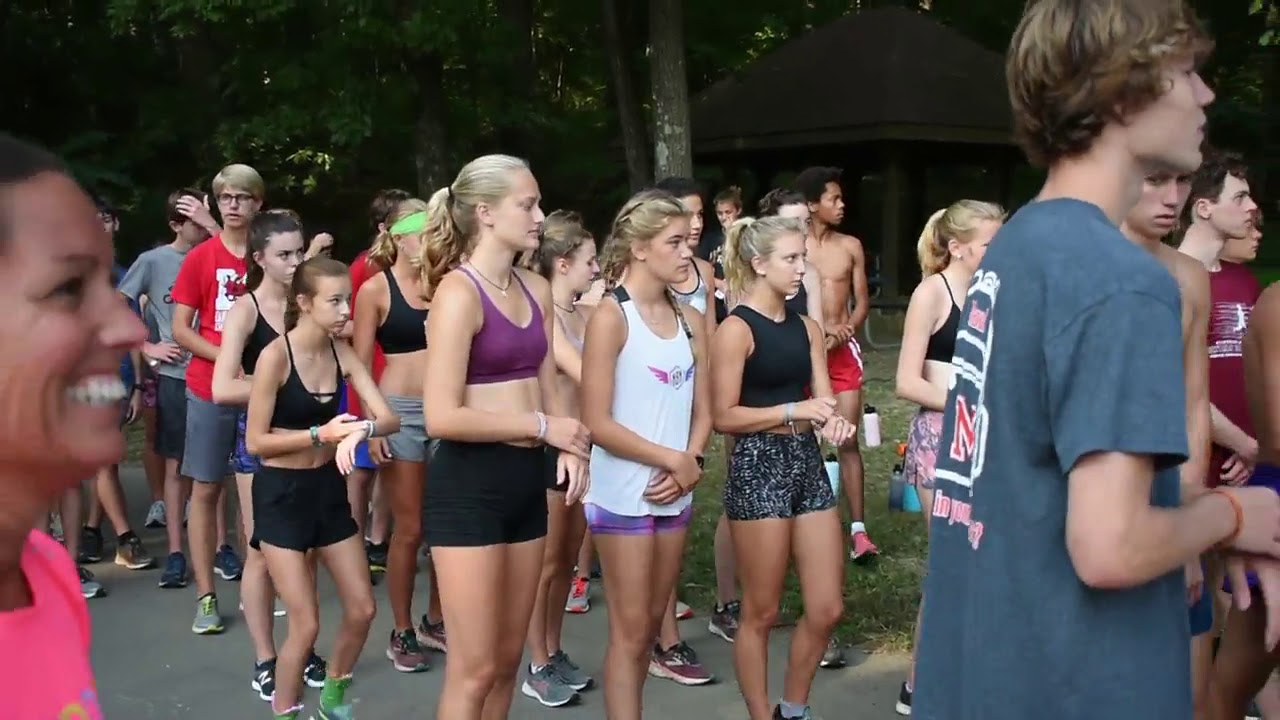 Workout Wednesday: Hill Workout With duPont Girls