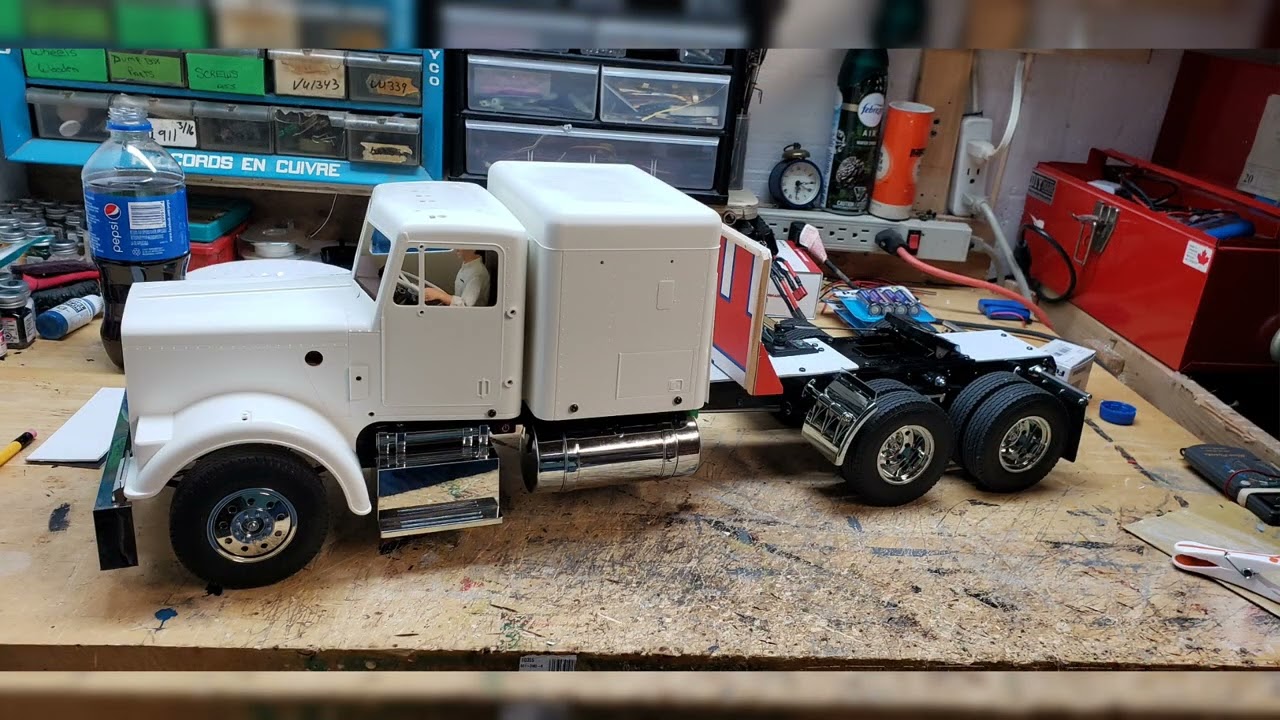 My first Tamiya Grand Hauler build.