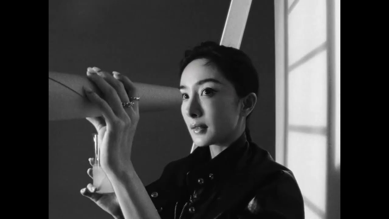 #yangmi  #杨幂自由姿态芭莎封面大片 人生是有趣的剧本，愿一同踏上这段旅程 #yangmi杨幂