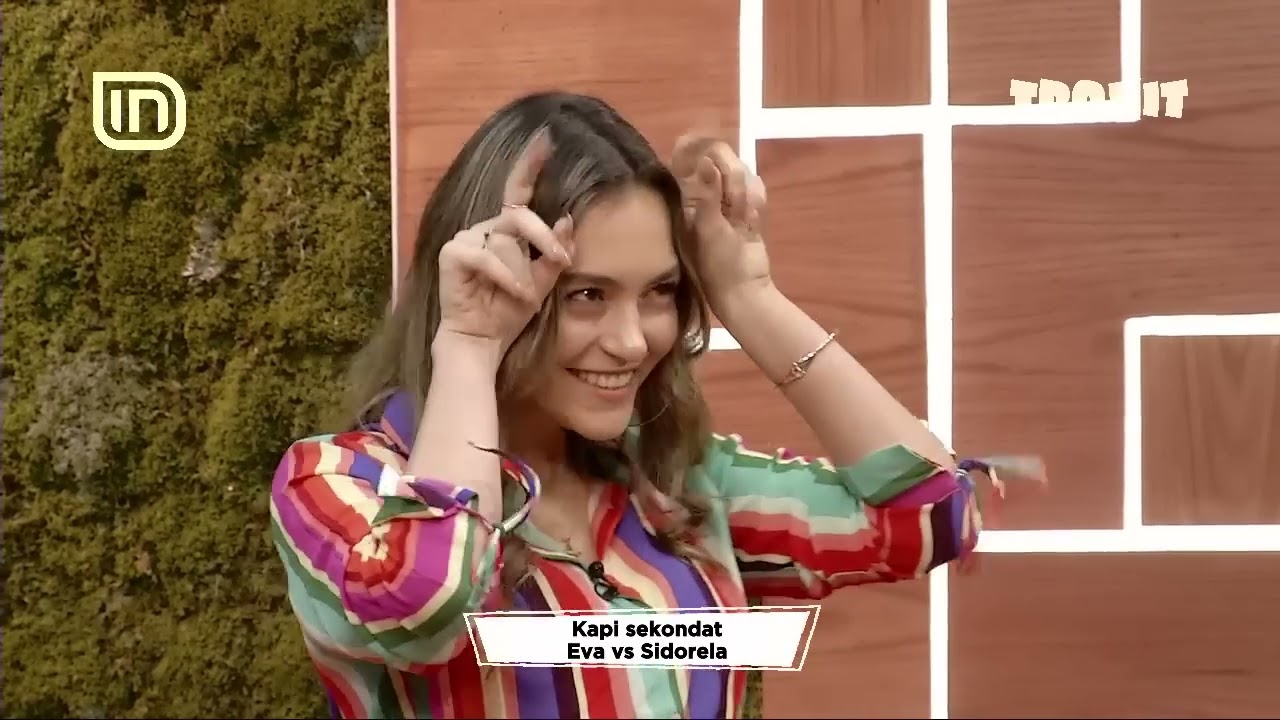 Kapi sekondat! Eva Murati vs Sidorela Gjoni n&euml; Trokit. Zbuloni SMS e futbollist&euml;ve | IN TV Albania