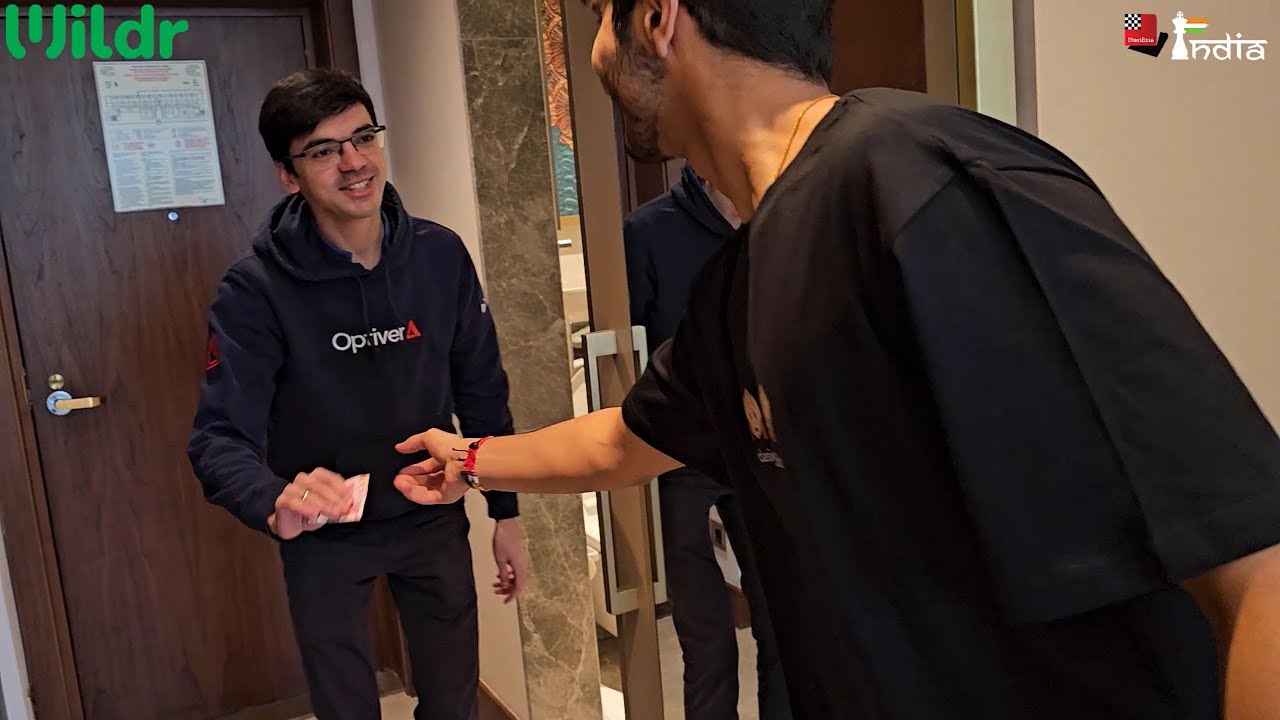 This is why Anish Giri is known as family man!