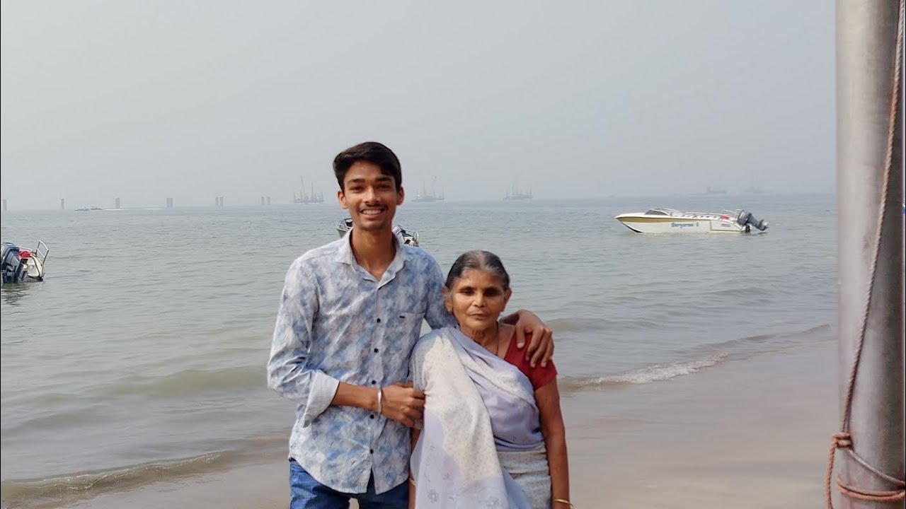 Amma ko juhu beach ghuma diya 🫶                           #virelvideo #subscribe #like #comment 