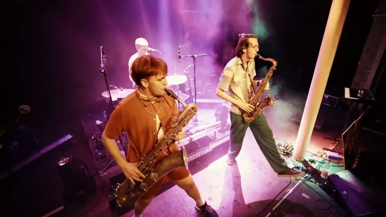 Brass Riot - Hörsaal 4 [live @Gretchen Berlin]