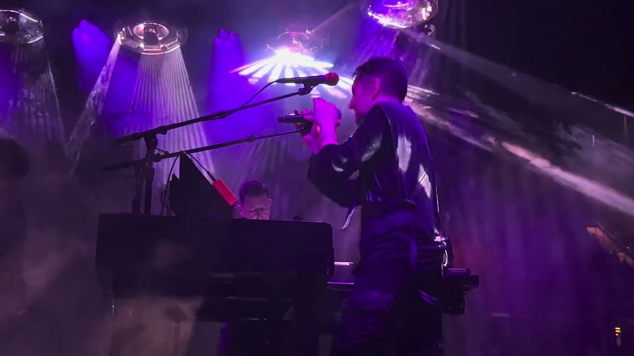 Nine Inch Nails Closer remixed B stage w/ Boyz Noise