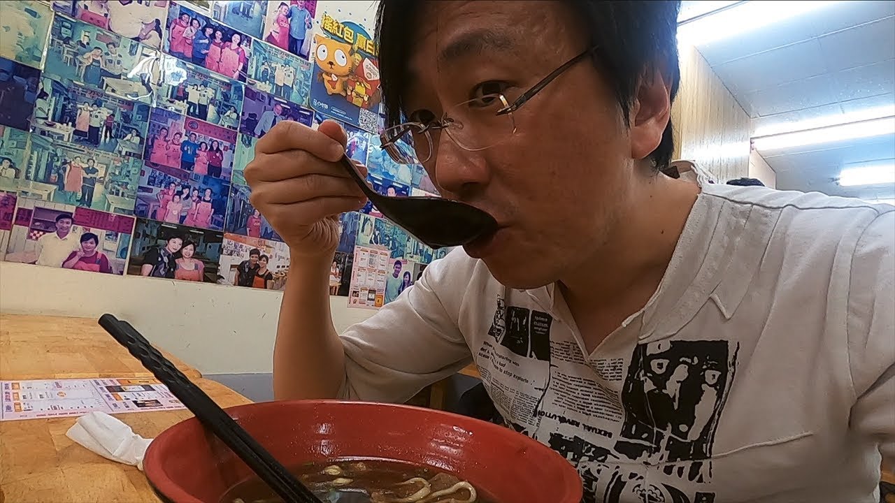 這餐吃了215元｜牛肉麵加麵不用錢但..我比較喜歡排骨