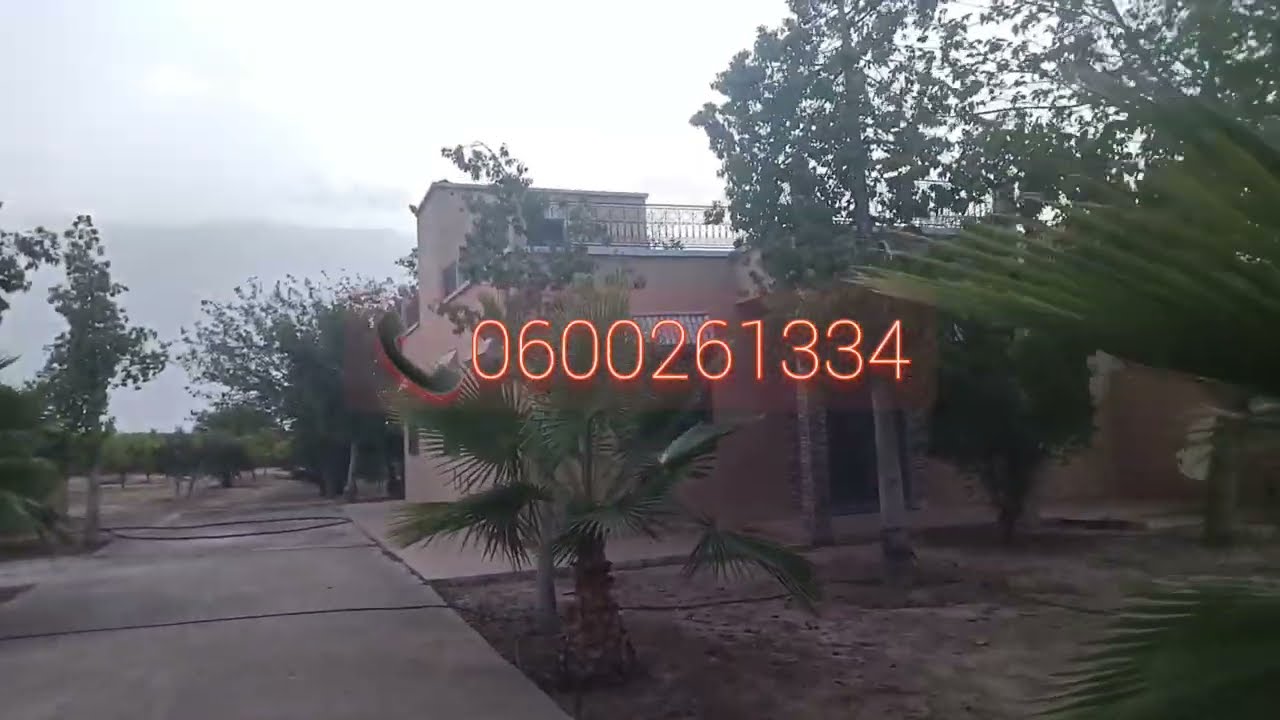 فيلا للبيع نواحي مراكش سيد زوين مساحتها 1هكتار فيديو  لوعدتكم ديالها من الداخل  دخلو شوفها مرحبا بكم