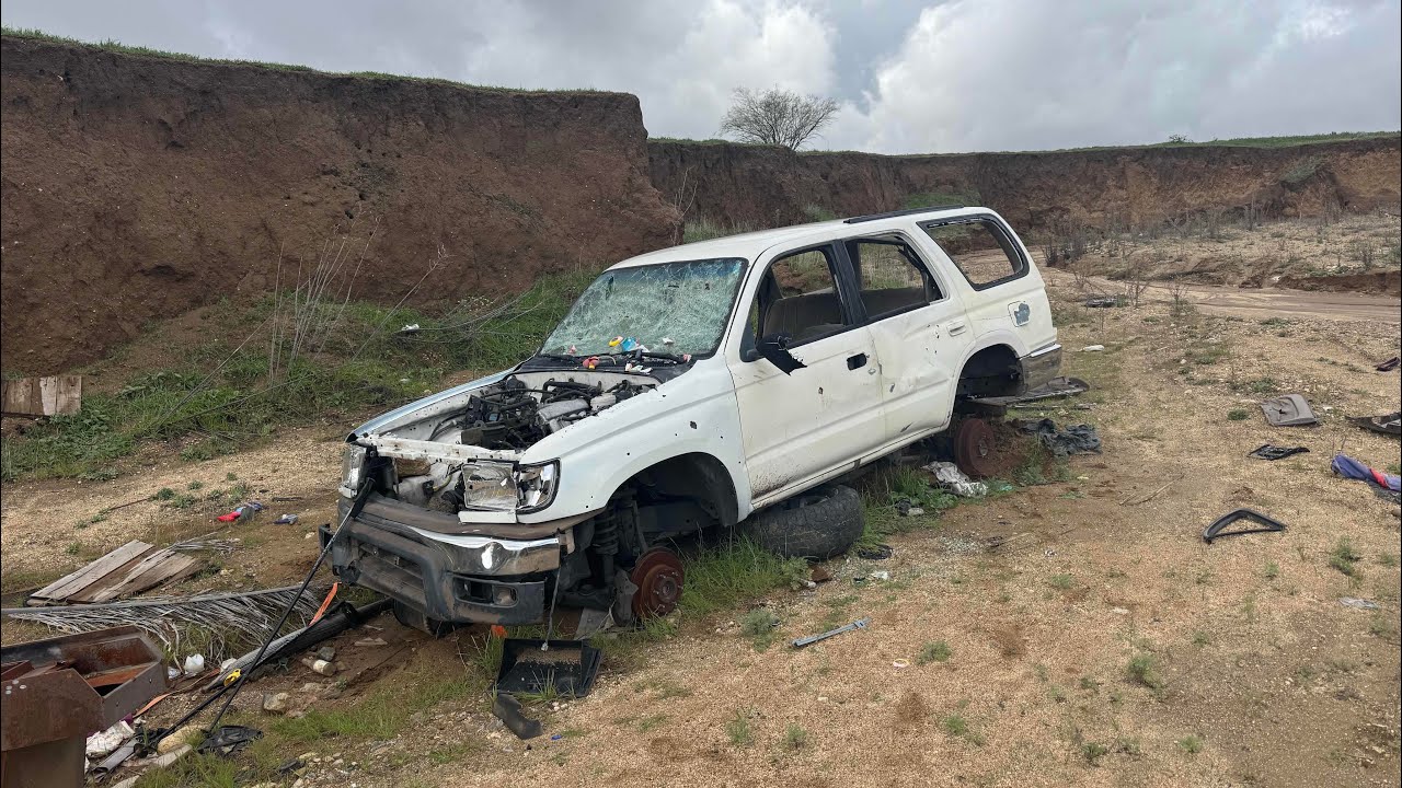 TOYOTA 4RUNNER FOUND IN THE CALIFORNIA RIVERBED.