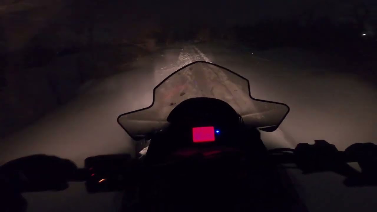 Polaris rush 800cc 2 Stroke snowmobile wide open