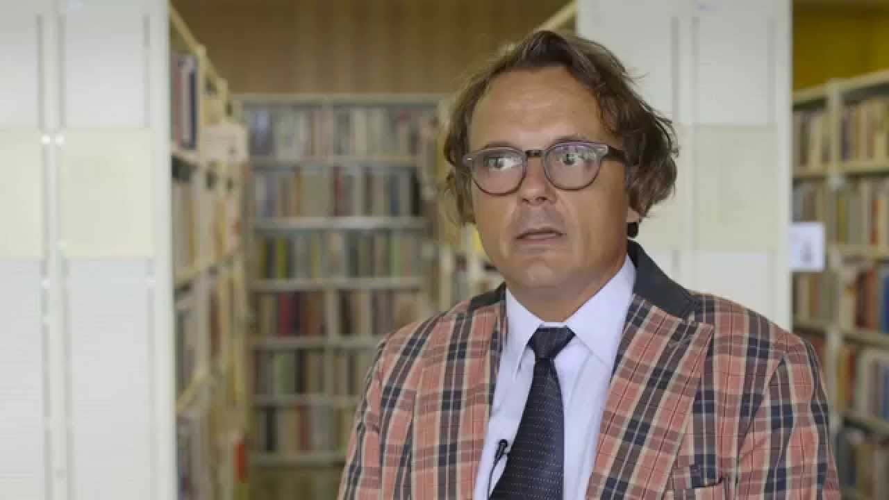 Dr. Igor Saksida: Zakaj in kaj otroku brati?