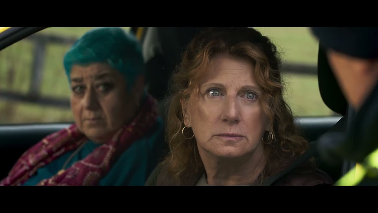 AMICHEMAI | Una clip del film | HOT CORN