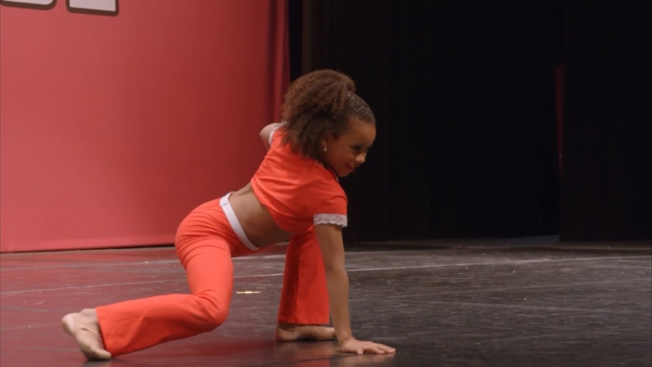 Leilah Bell - Leilah McShayla (HD) - Dance Moms: A New Era Season 2