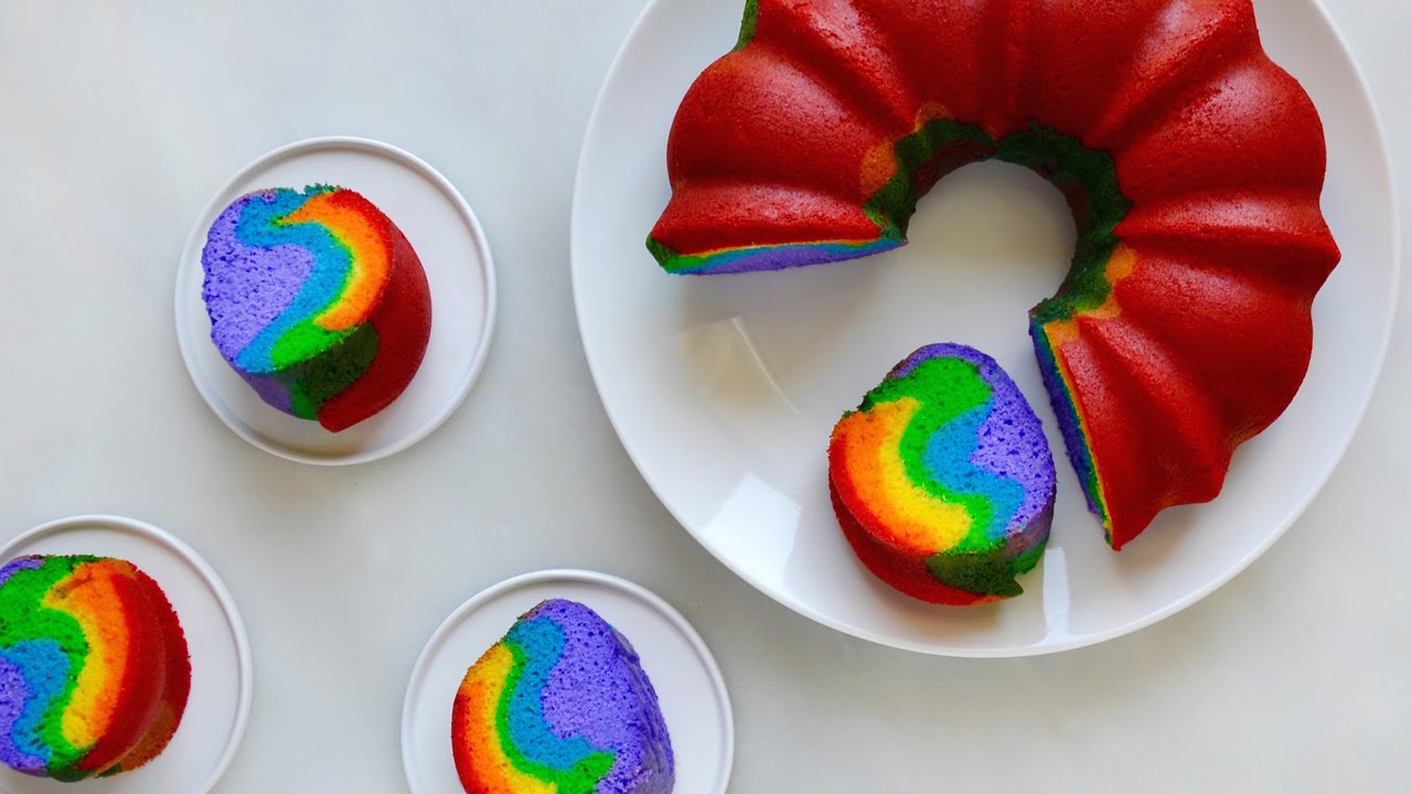 How to Make an Easy Rainbow Cake