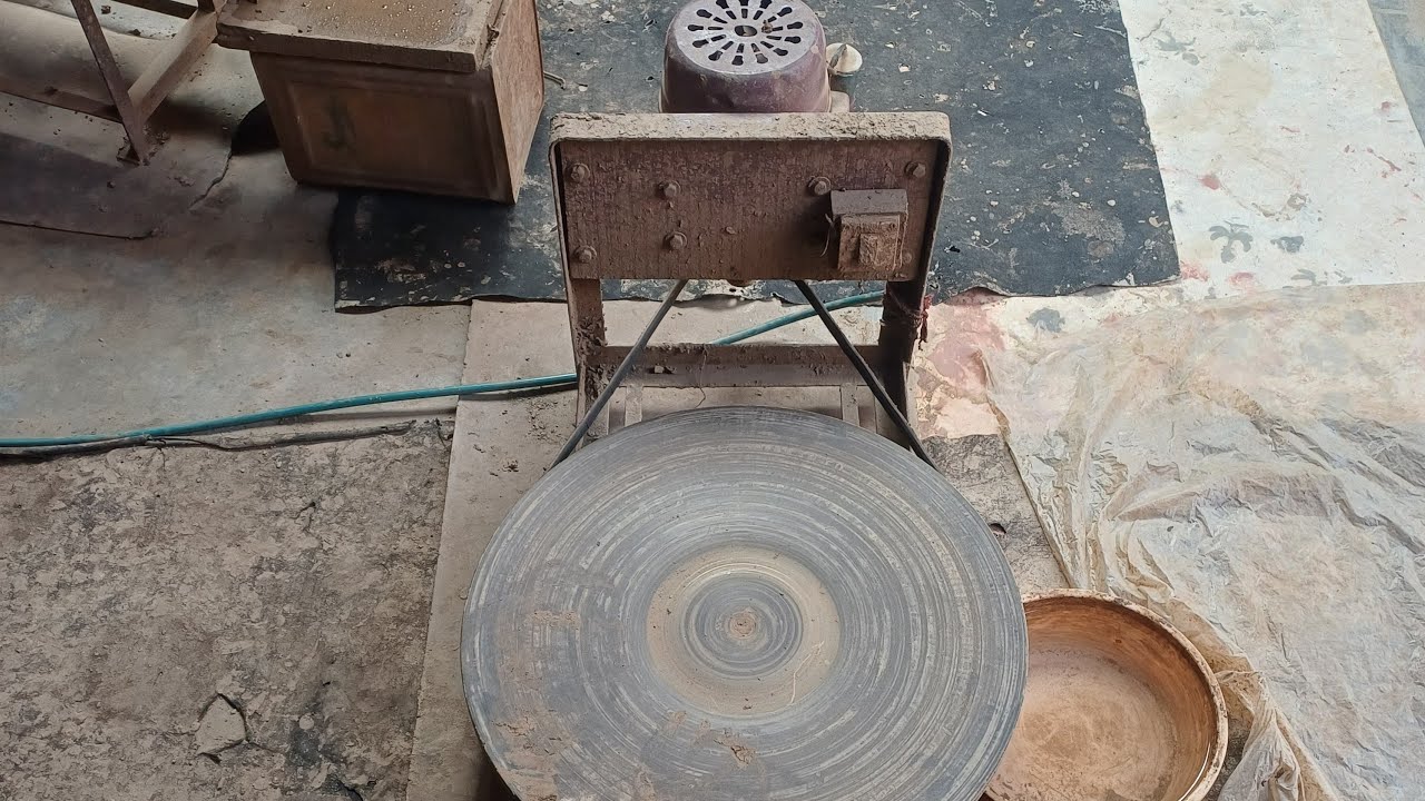 How a potter in a village makes clay pots to earn his livelihood live|Live clay skills art work live