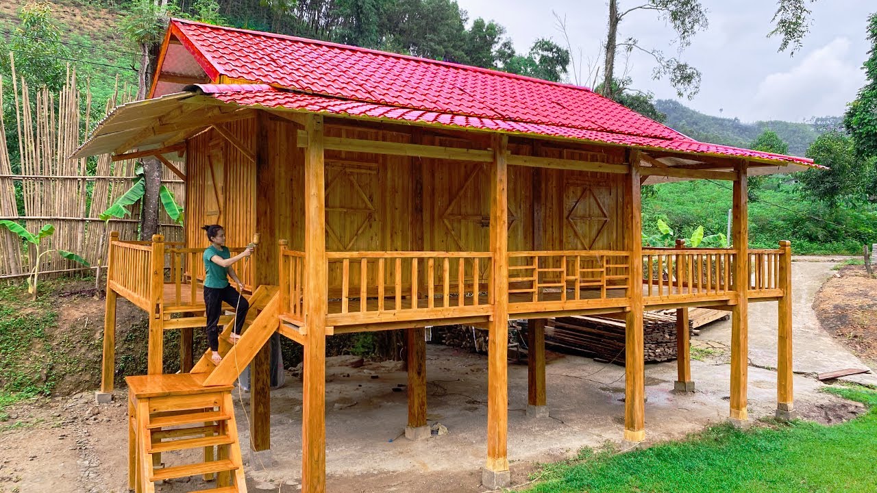 AMAZING HOUSE : 33 days alone painting a wooden house - Change the new look of your house