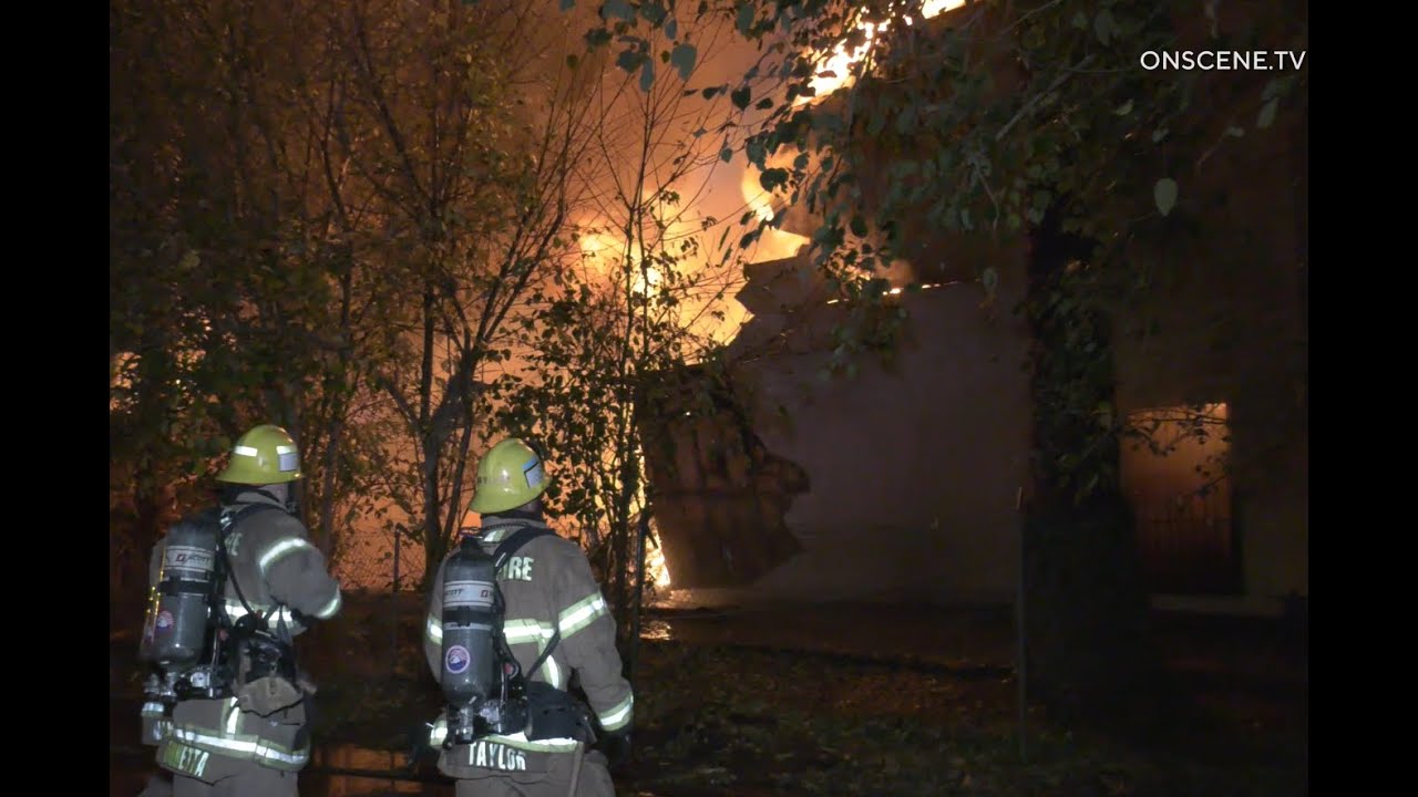 Moreno Valley: 3RD Alarm Commercial Fire Destroys Strip Mall (A detailed video from the front/back)
