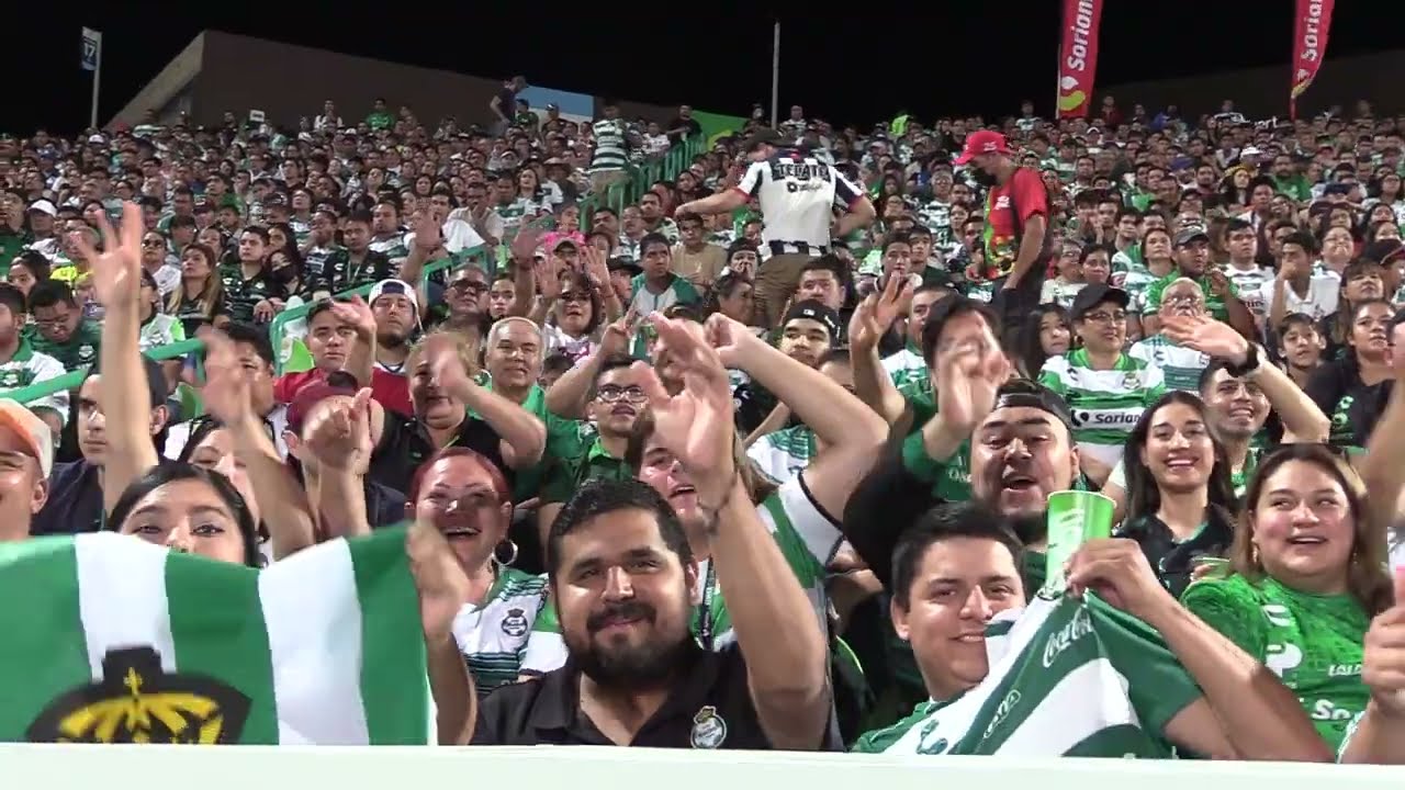 LA LAGUNA TIENE FE // COLOR CUARTOS DE FINAL SANTOS V RAYADOS // CL23