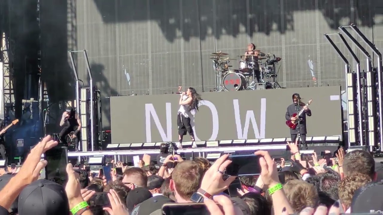 Bad Omens feat. Poppy - V.A.N. (Live at Sick New World 2024)