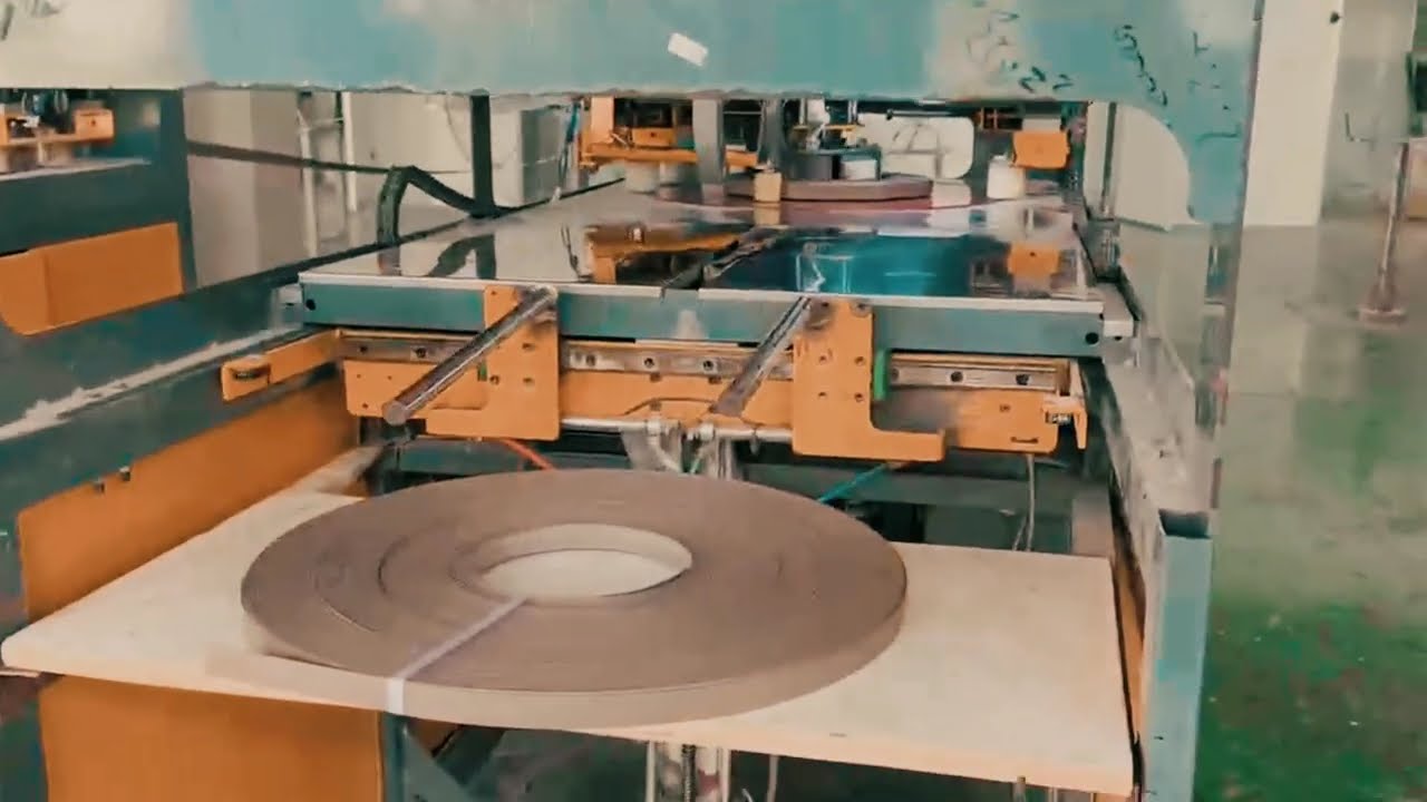 edge banding - luyao group #edgebanding #factory #kitchen #manufacturing #edgebander