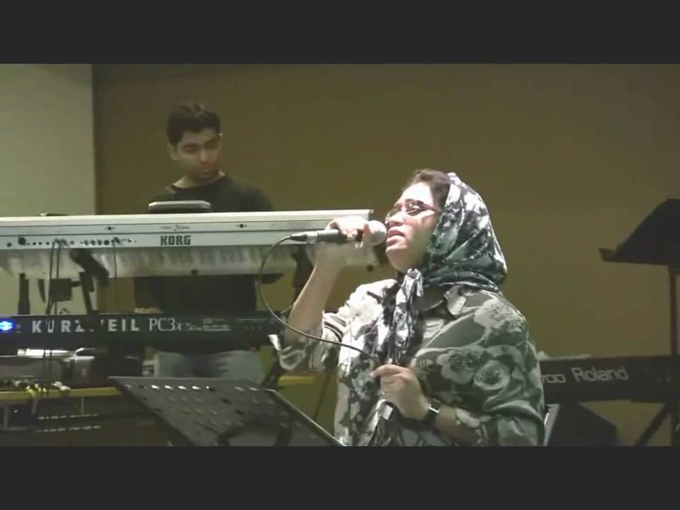 Thaan vaazhkayaal aakulamilla (Because he lives I can face tomorrow) Live