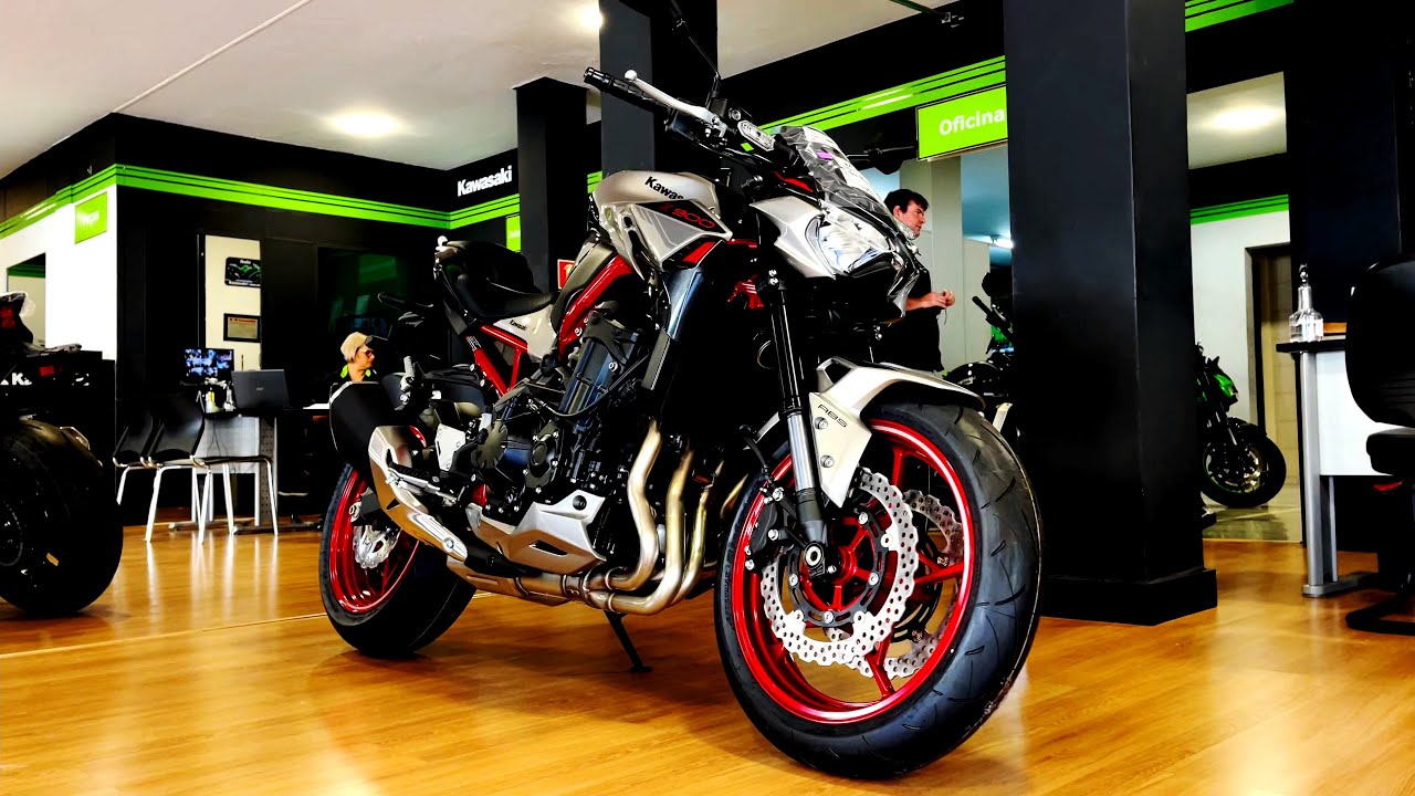 Nova Kawasaki Z900 2023 Prata Metálico com Vermelho!