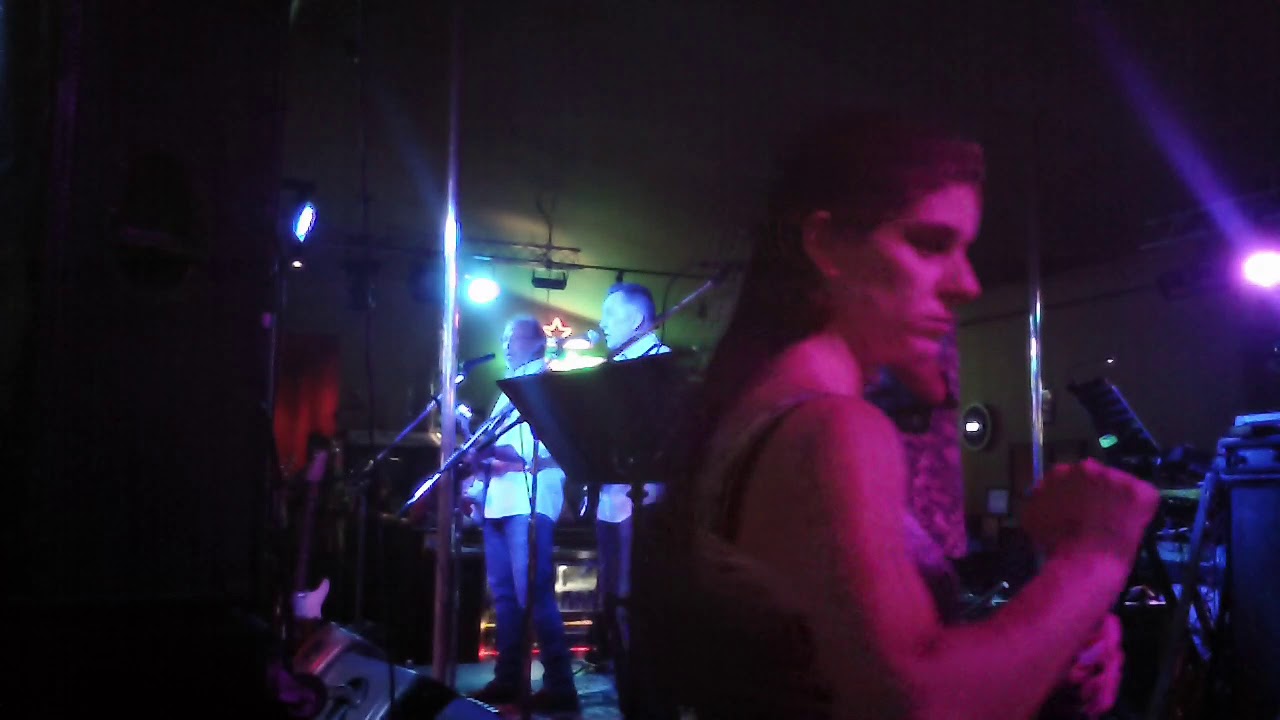 Dakota Live, 