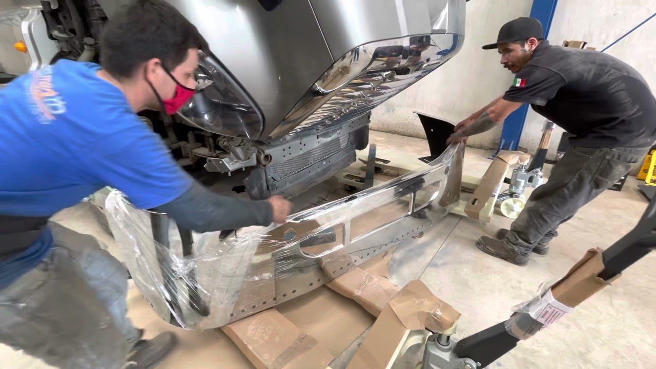 Freightliner Cascadia 22” bumper installation/Instalación defensa freightliner Cascadia