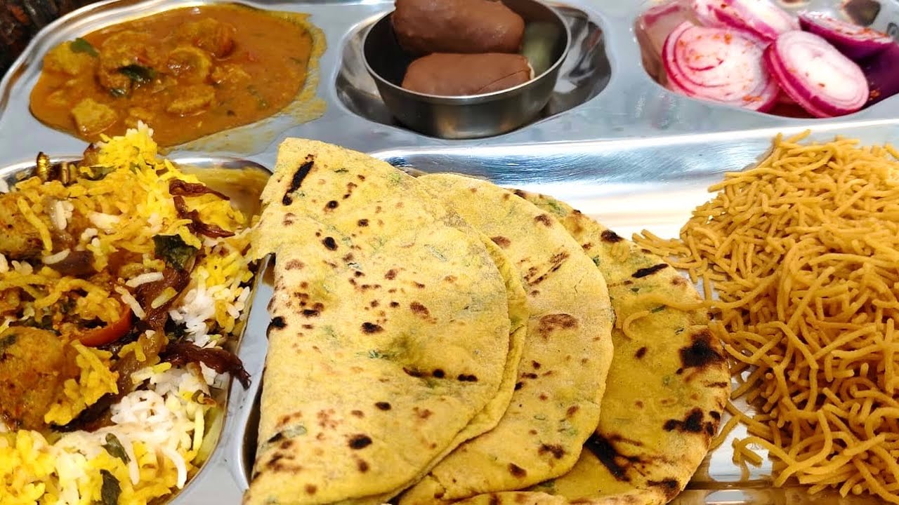 Restaurant Style Soya Biryani Thali 😍 | Soya Curry |Missi Roti | Hibiscus Tea | Bounty Bar Chocolate