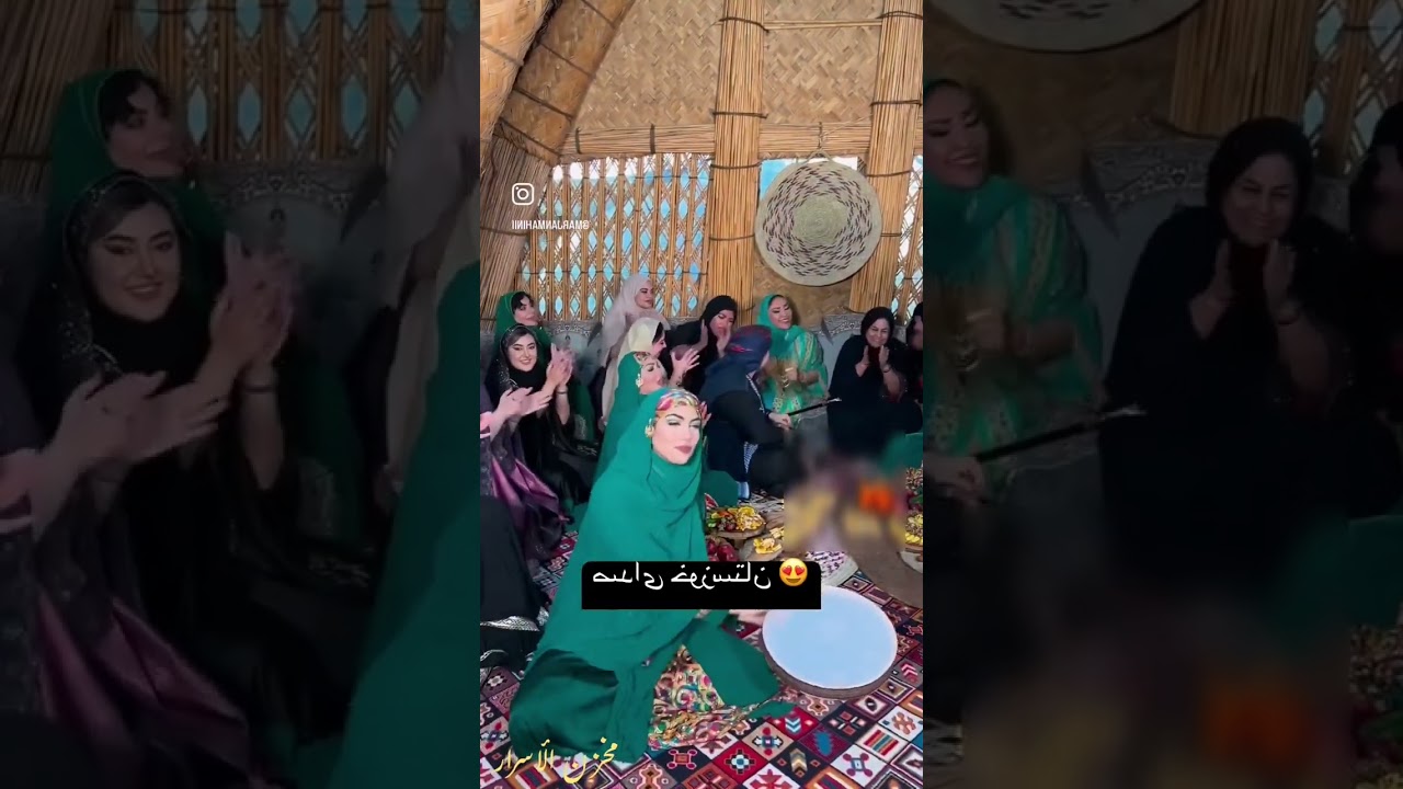 غناء نساء عربيات في عبادان في إيران احتفالاً بعيد الفطر.
