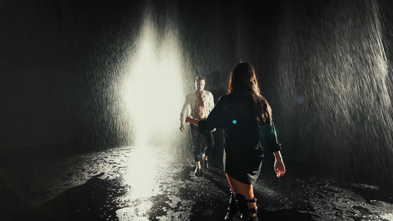 Alin&Alexandra Rain Room Bachata 