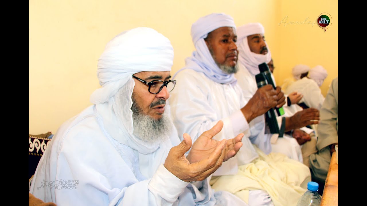 دعاء ختم صحيح الإمام البخاري ومسلم  من قبل مشائخنا يالمدرسة القرآنية مصعب بن عمير بآولف 2016