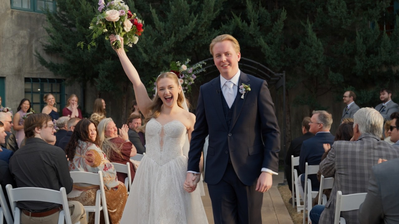 Savannah & Caleb / Dresser Mansion