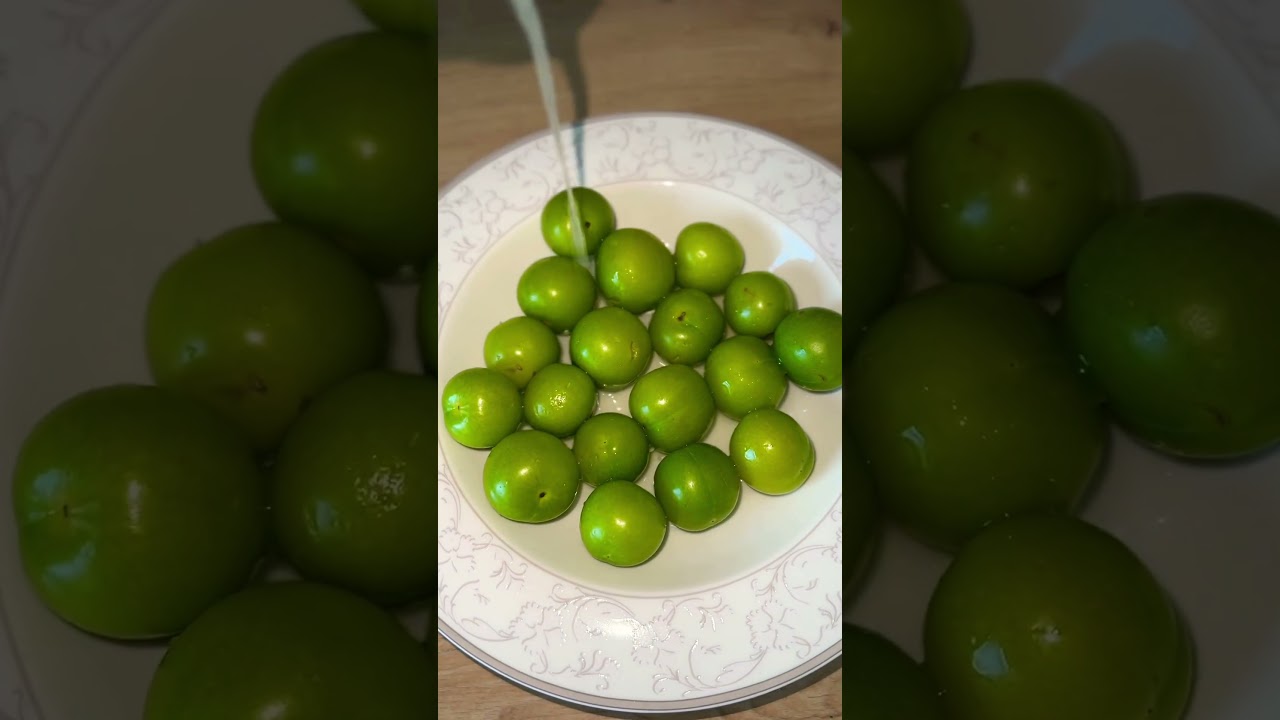 Gr&uuml;ne Pflaumen#plums #erik #sommerzeit #pflaume#shortvideo #fy #viral #youtubeshorts #sommer#shorts