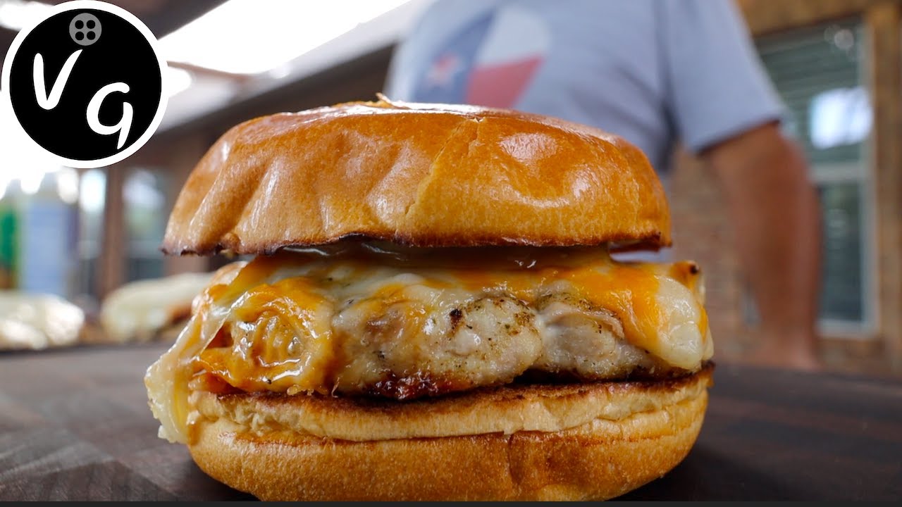 Grind your own Chicken for Great Chicken Burgers - Goldens' Cast Iron Kamado