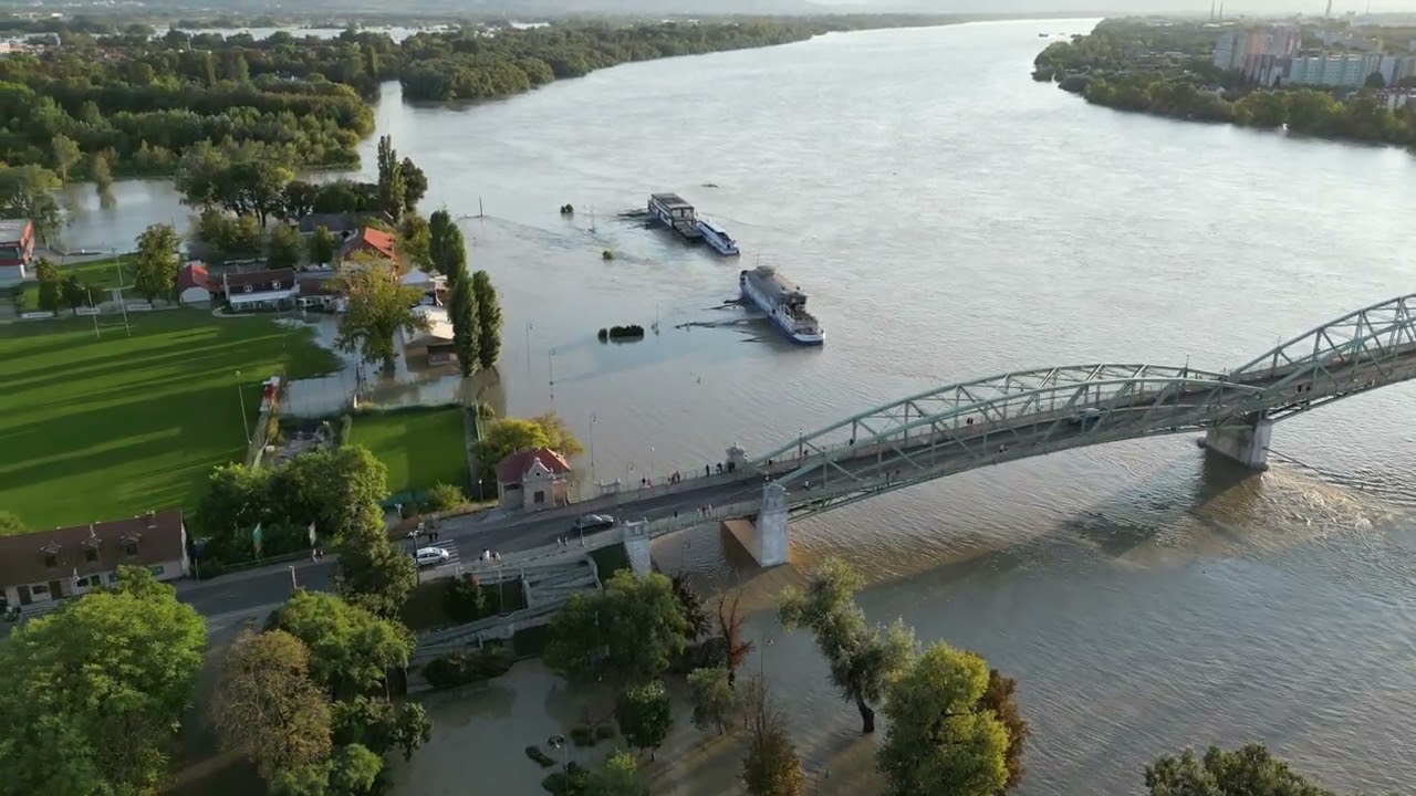 A Duna vízállása Esztergomnál, 2024.09.19 | Water level of river Danube around Esztergom 19/09/2024.