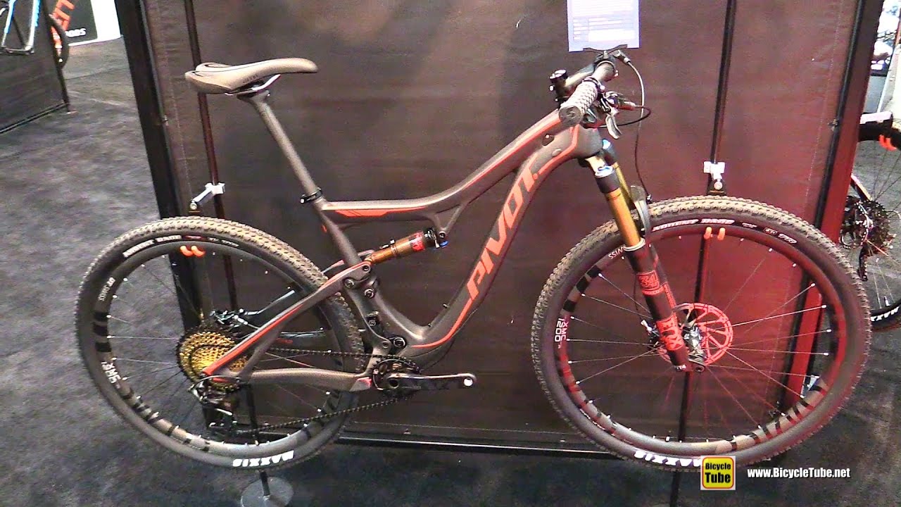 2017 Pivot Mach 429 SL Mountain Bike - Walkaround - 2016 Interbike Las Vegas