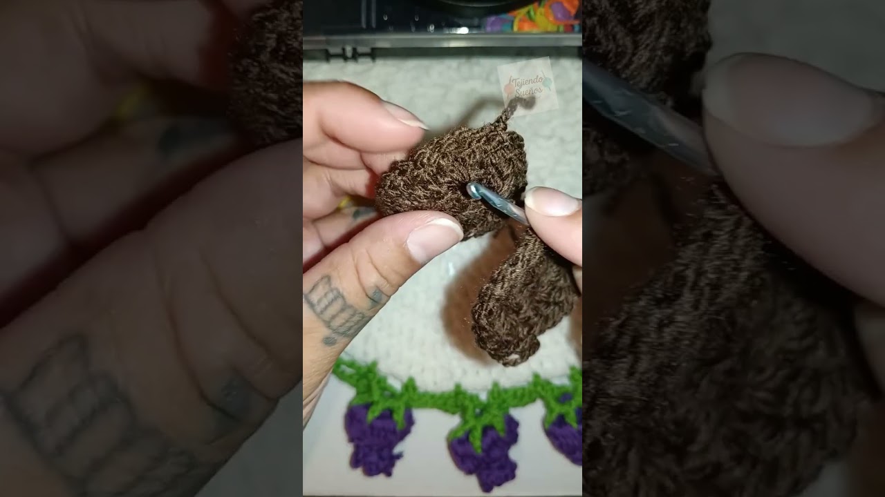Llavero de girasol paso a paso #hechoconamor #crochet #tejedoras #crochettiktok #emprendimiento 