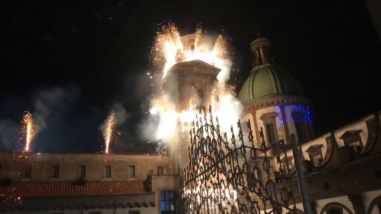 Incendio al campanile di madonna dell’arco