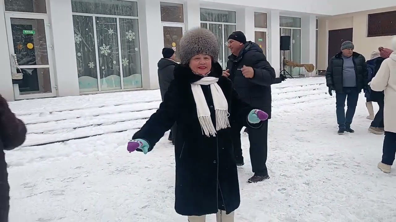 Кучерявая мадам......08.02.26 Гомель парк Луначарского 🥰💫
