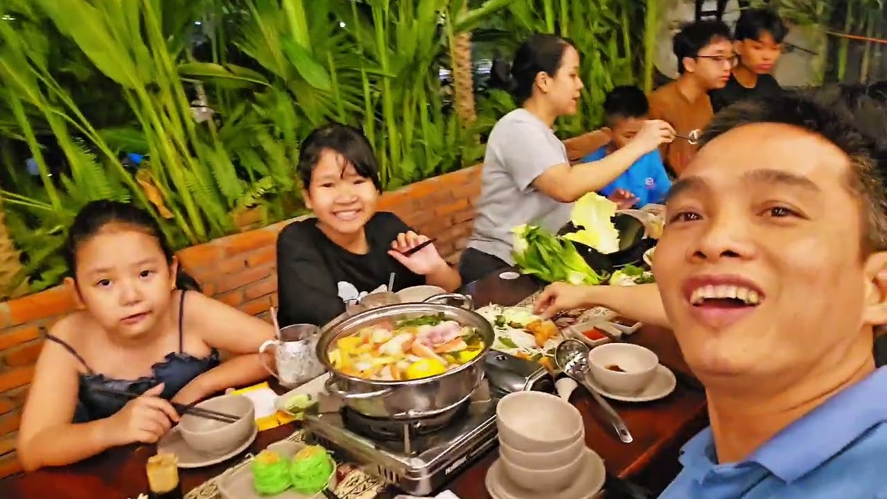 18 năm - Chào con chàng trai của Ba Mẹ và Gia đình