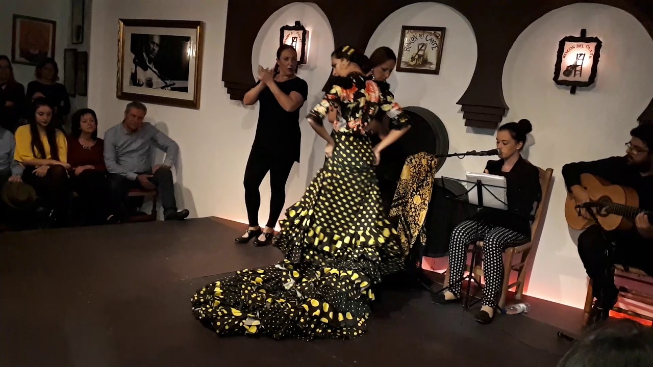 María La Golondrina  Cantiñas
