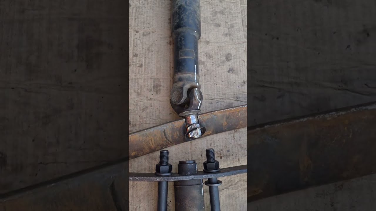 2014 Fiat Panda 4x4 Propshaft splitting (View 1)
