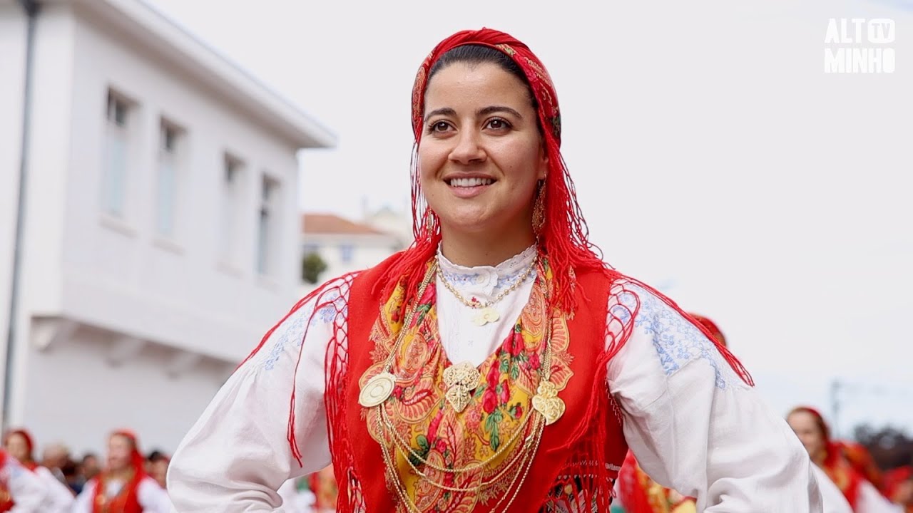 Desfile da Mordomia com mais de 900 mulheres encantou milhares de pessoas | Altominho TV