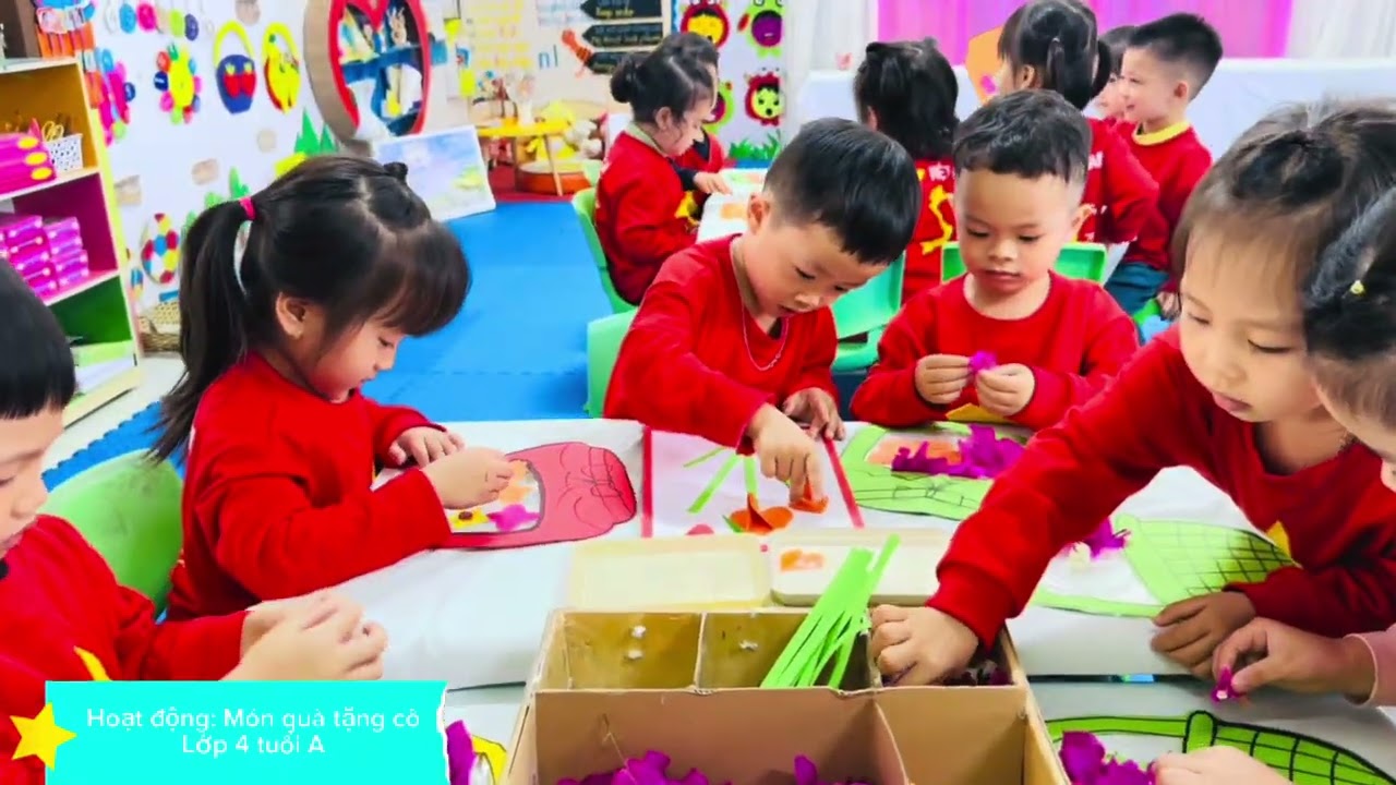 Bé làm Thiệp tặng cô