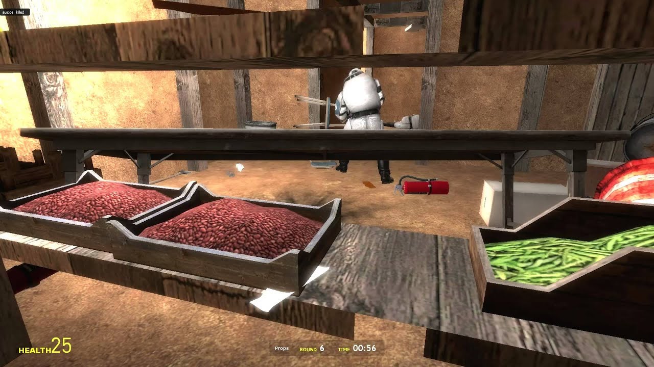 Garry's Mod : Prop Hunt - Throwing Chairs in Your Face